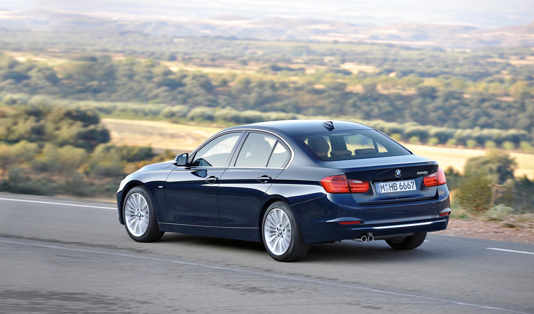 Từ 1/4, BMW giảm 49 triệu đồng cho xe 320i